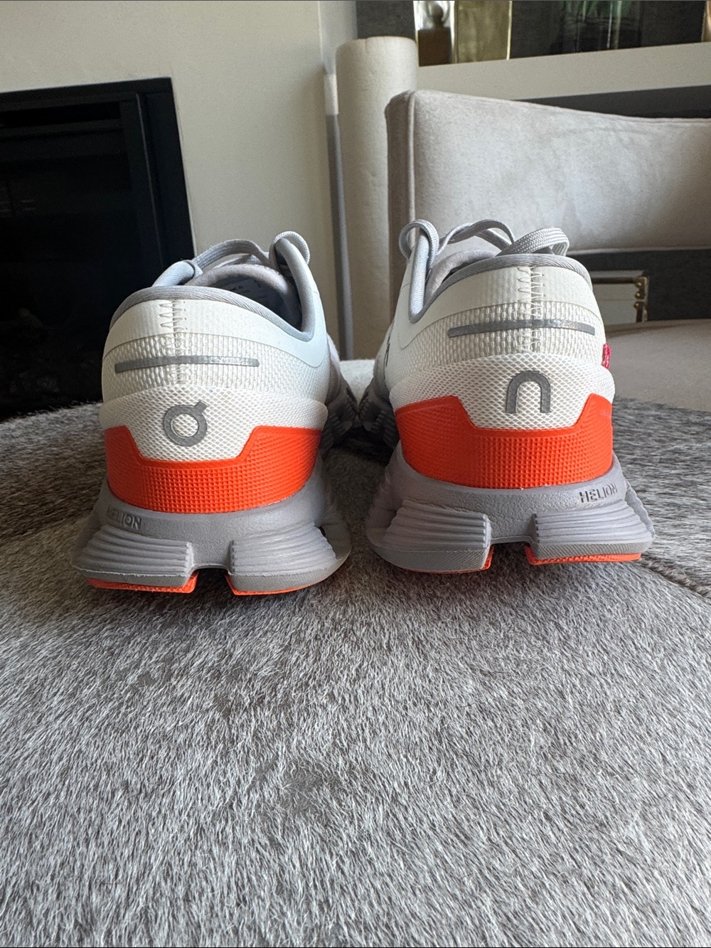 On Running performance running shoes - Picture 2 of 9